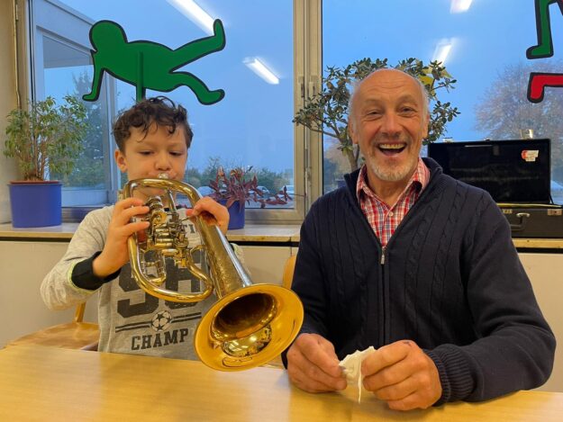 6b0207f8-43da-43d4-8dd6-e09293207908 2